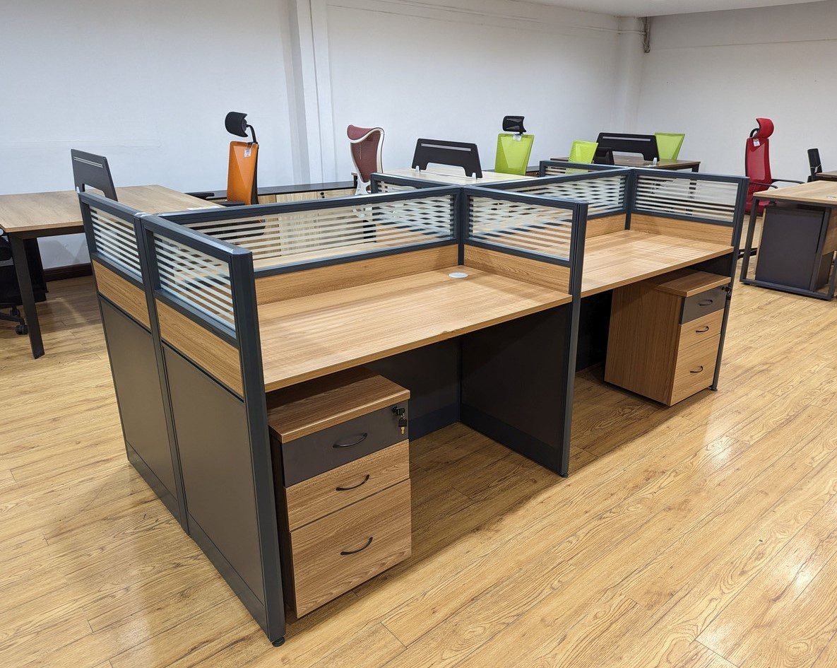 4 Way work station
