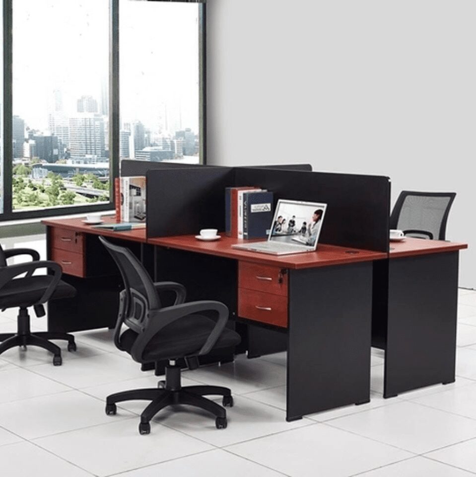 4-Way Customized Workstation